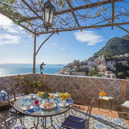 Apartment Yourhome - Palazzo Crocione