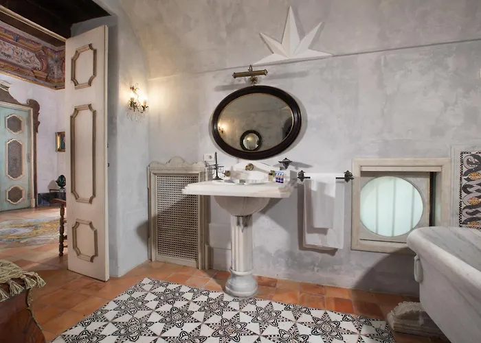 Yourhome - Palazzo Crocione Apartment